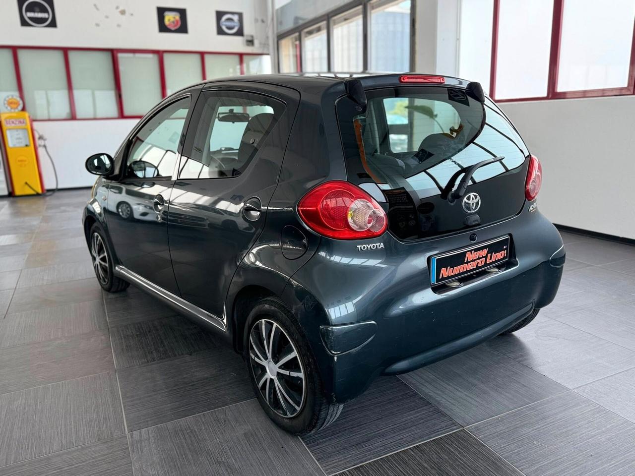 Toyota Aygo 1.0 Benzina 68cv 5porte sol 2006