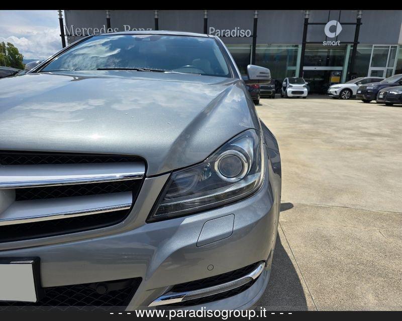 Mercedes-Benz Classe C - W204 2011 Coupe C Coupe 250 cdi (be) Avantgarde