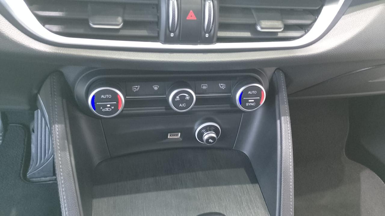 Alfa Romeo Stelvio 2.2 Turbodiesel 190 CV AT8 RWD Business