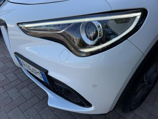 Alfa Romeo Stelvio 2.2 Turbodiesel 210 CV AT8 Q4 Super