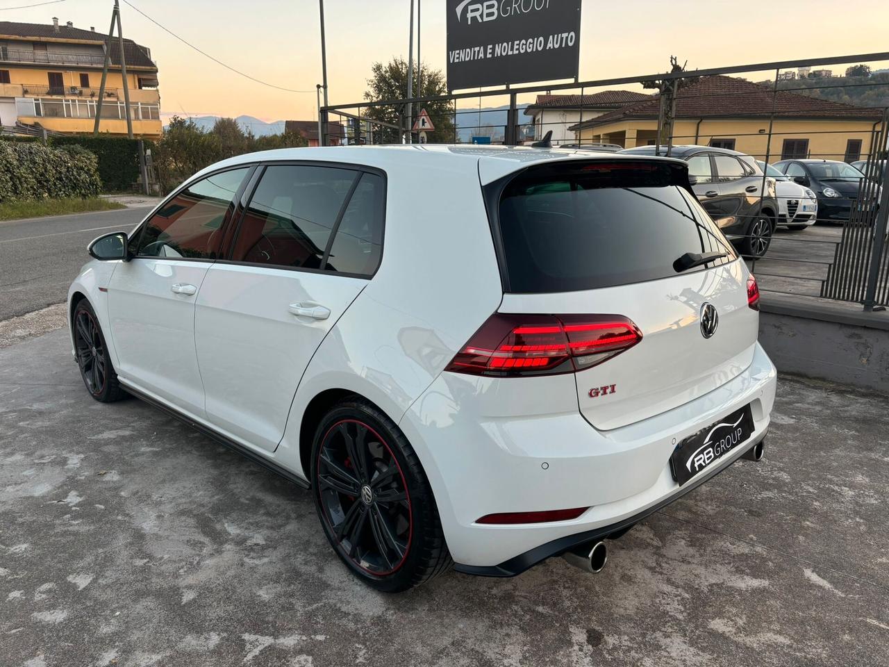 Volkswagen Golf GTI Golf GTI Performance 2.0 245 C