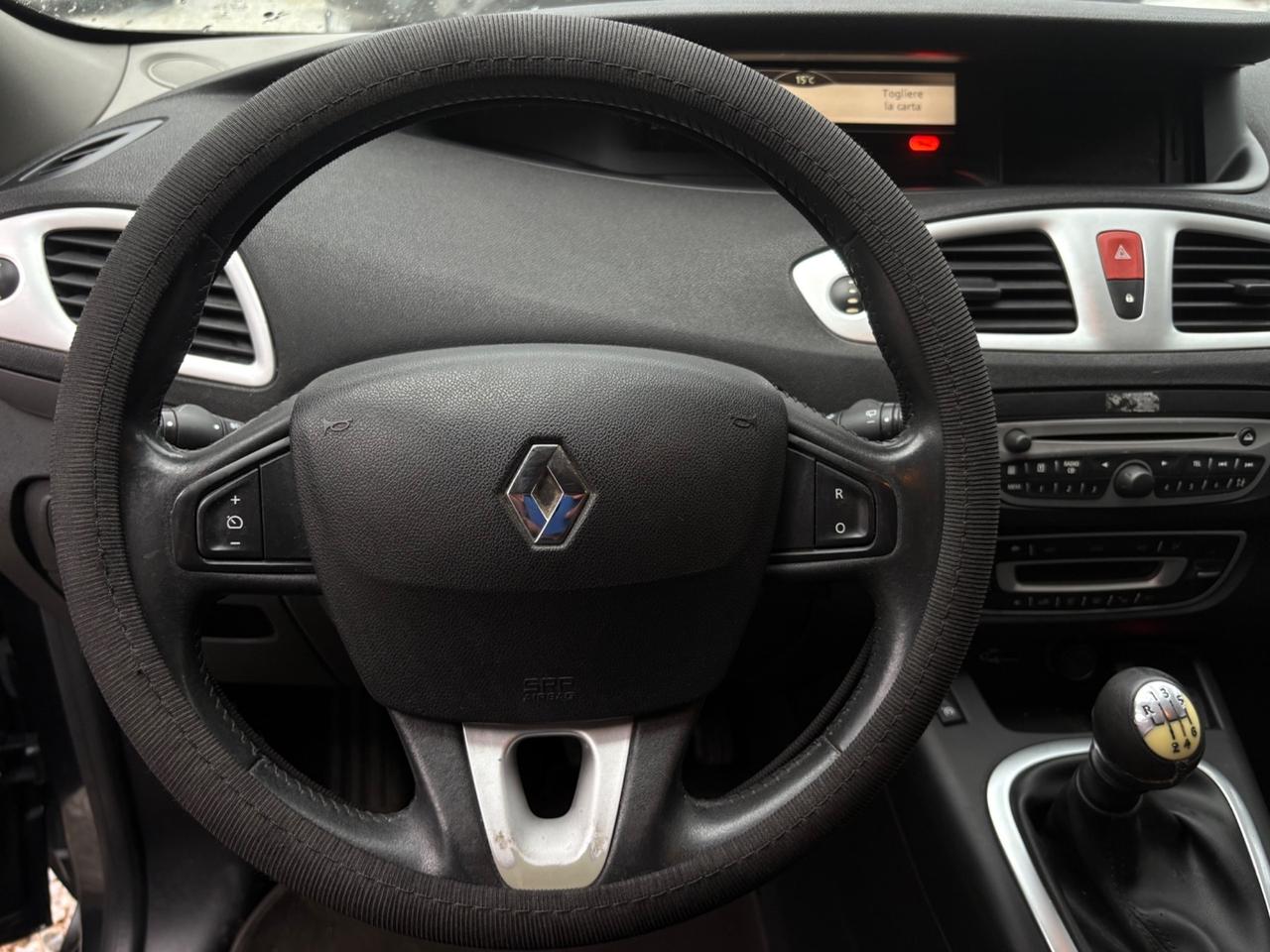 Renault Scenic Scénic X-Mod 1.5 dCi 110CV Luxe