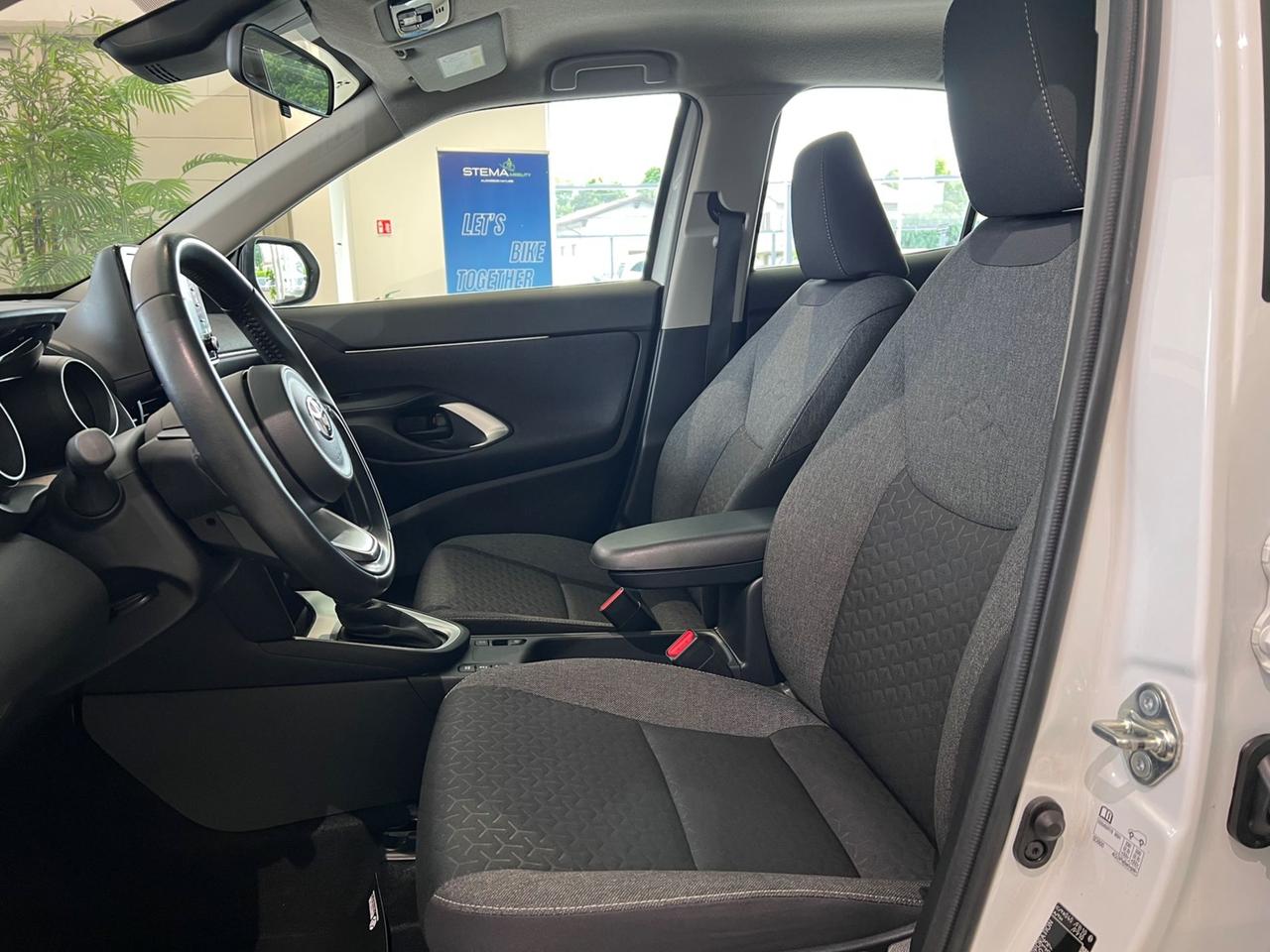 TOYOTA Yaris Cross 1.5 Hybrid 116 e-ctv CV Business