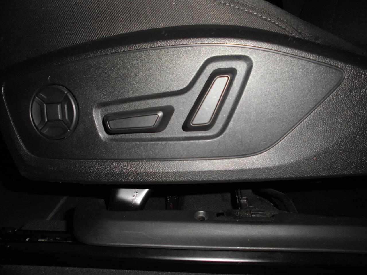 Audi Q3 35 TDI S tronic Business Advanced