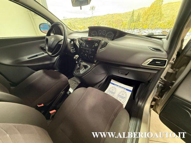 LANCIA Ypsilon 1.2 69 CV 5 porte GPL Ecochic Gold