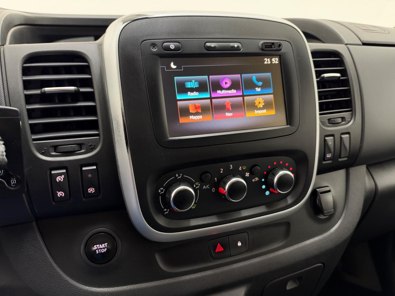 Renault Trafic 2.0 dCi 145CV 9Posti