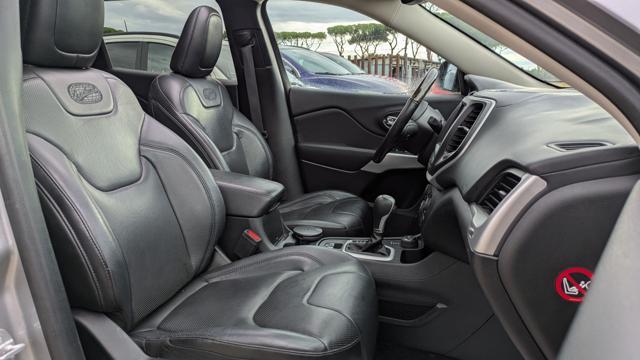 JEEP Cherokee OVERLAND 2.2d 200cv