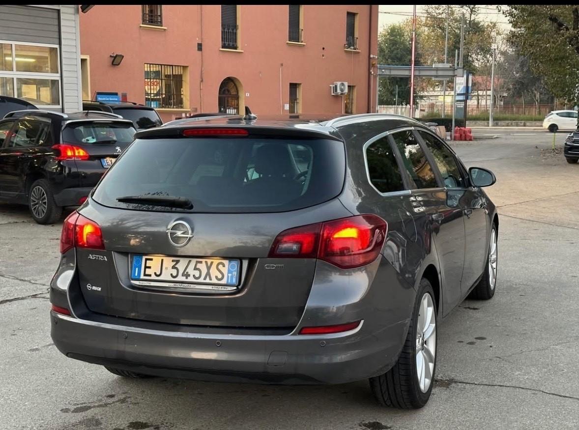 Opel Astra 1.7 CDTI 125CV Sports Tourer Cosmo