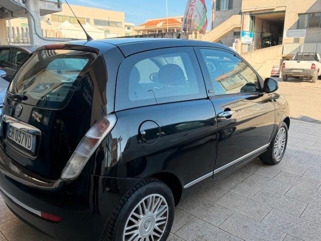 Lancia Ypsilon 1.2 69 CV Platinum km 130.000