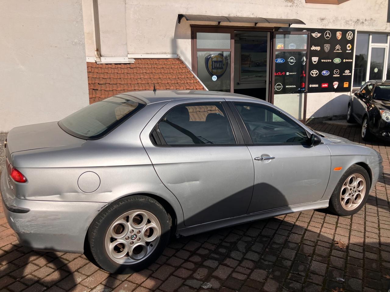 Alfa Romeo 156 2.0i 16V Twin Spark FOX RUNNING