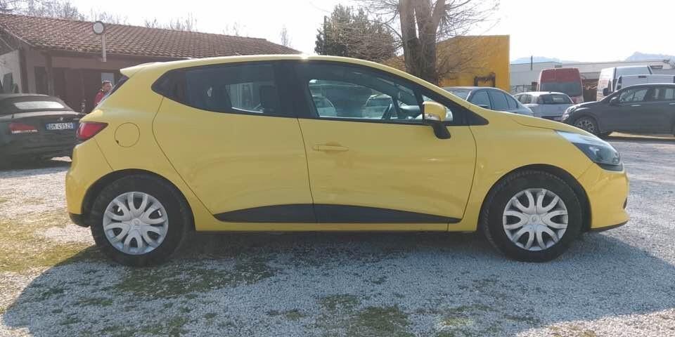Renault Clio 1.2 75CV GPL 5 porte Costume National