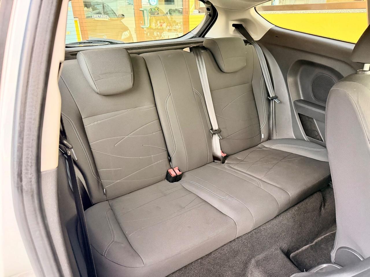 Ford Fiesta 1.2 44kw Titanium OK NEOPATENTATI UNIP