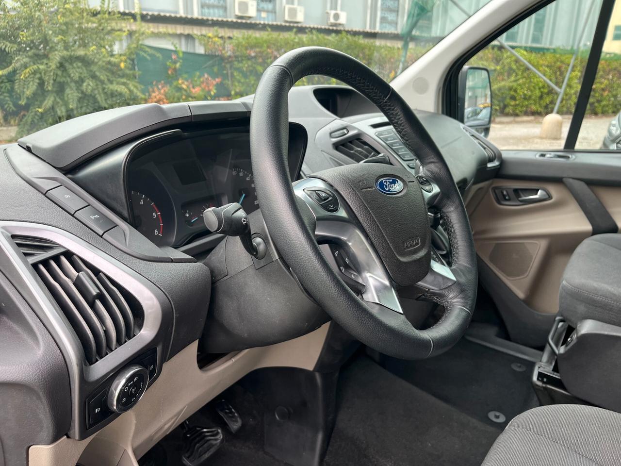 Ford Tourneo Custom 310 2.0 TDCi 130CV PC Trend