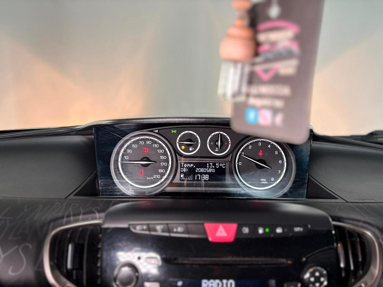 Lancia Ypsilon 1.2 69 CV 5 porte GPL Ecochic Gold