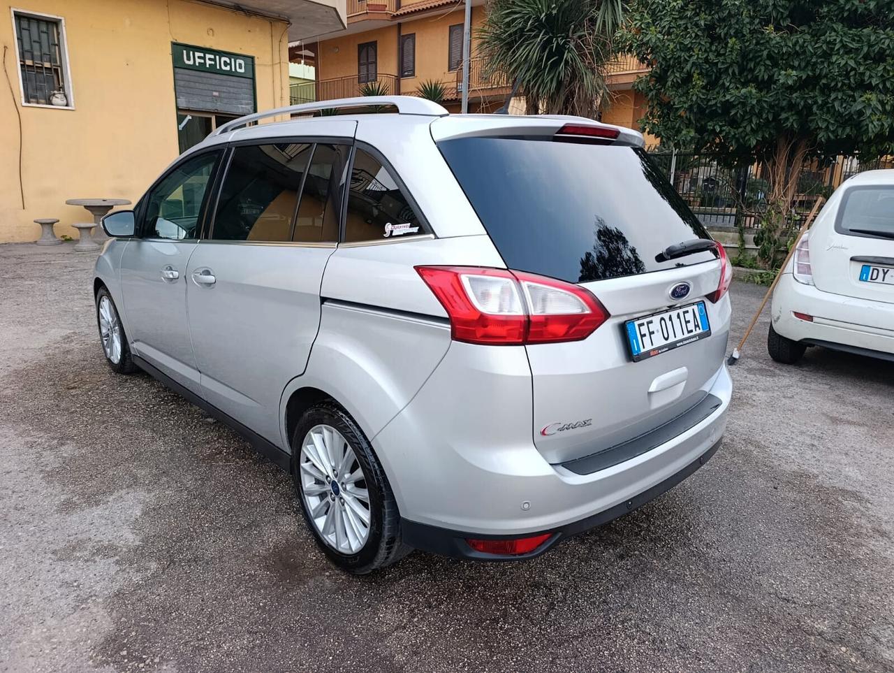 Ford C-Max7 1.5 TDCi Titanium 2016