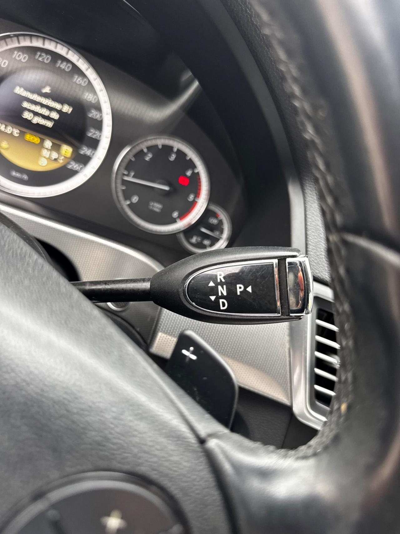 Mercedes-benz E 220 E 220 CDI BlueEFFICIENCY Executive
