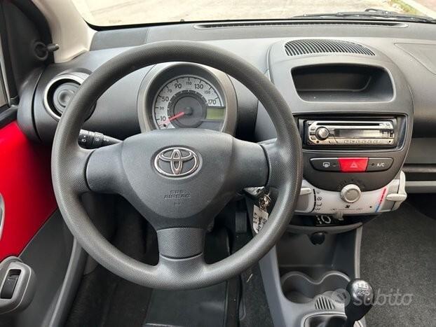 Toyota Aygo 1.0 benz ideale per neo patentati