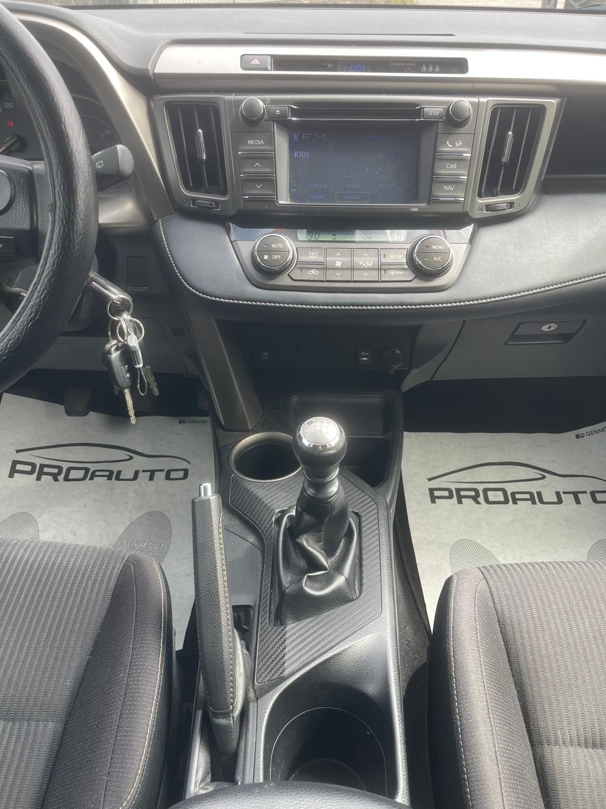 Toyota RAV 4 RAV4 2.0 D-4D 2WD