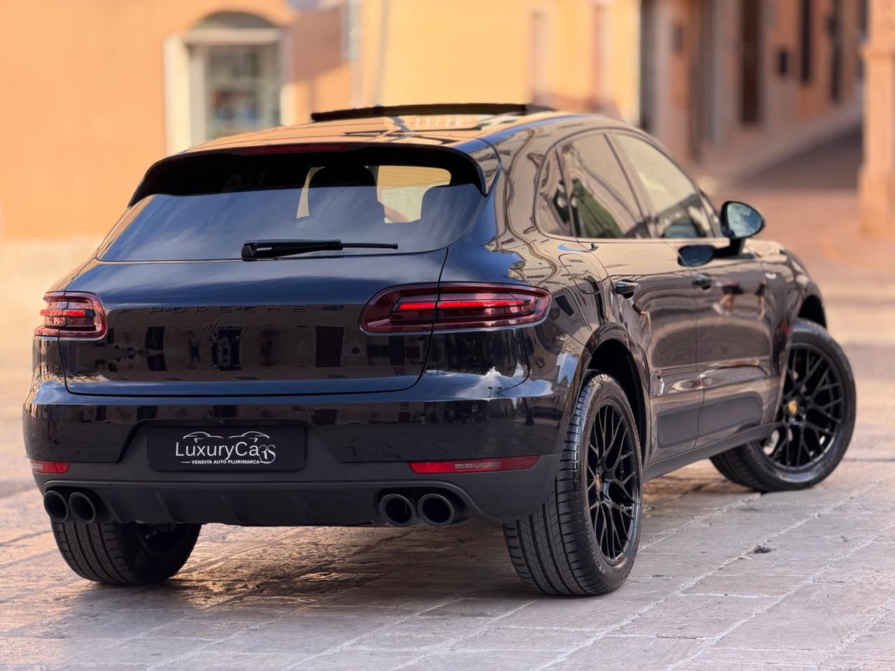Porsche Macan 2.0 252 Cv PDK TETTO VENTILATI LED FULL