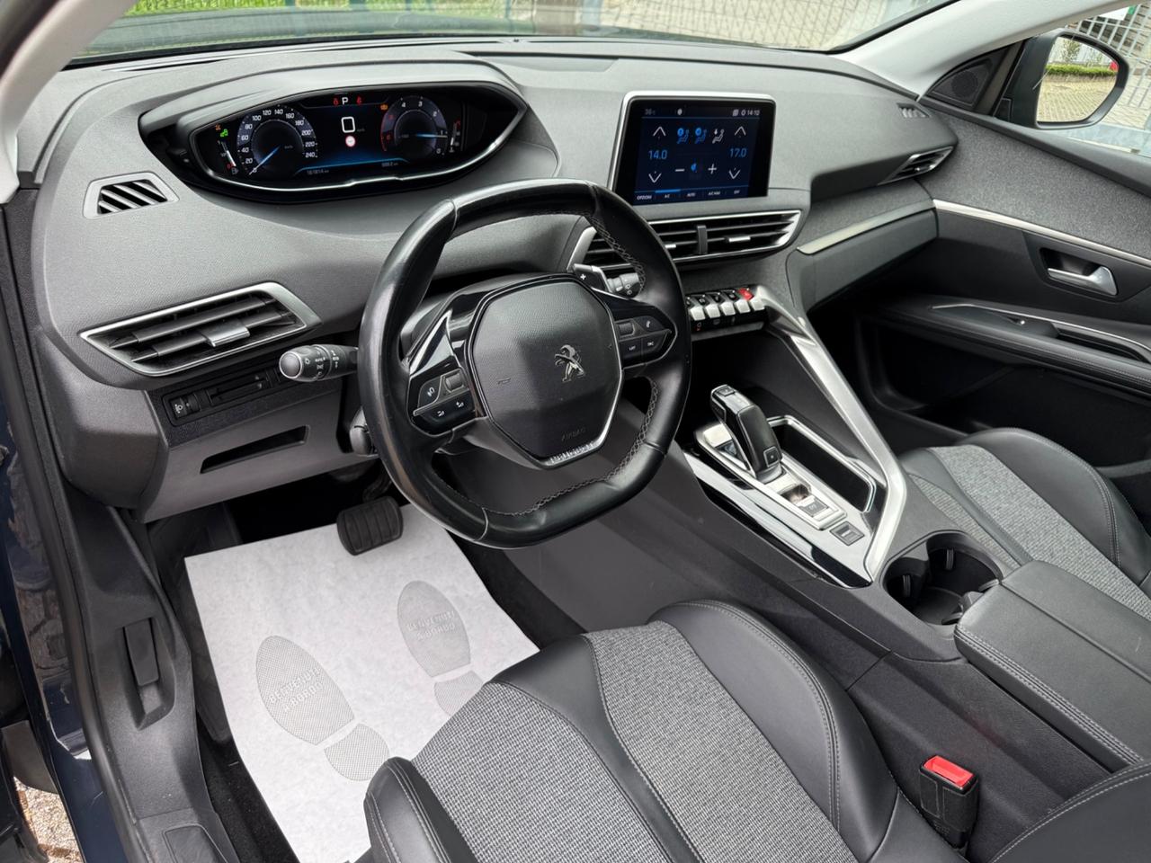 Peugeot 3008 BlueHDi 130 S&S EAT8 Allure*Automatik*Pelle*Navi