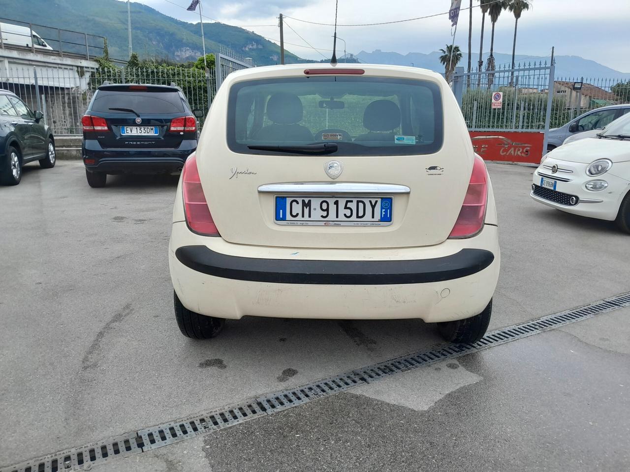 Lancia Ypsilon 1.2 16V Argento