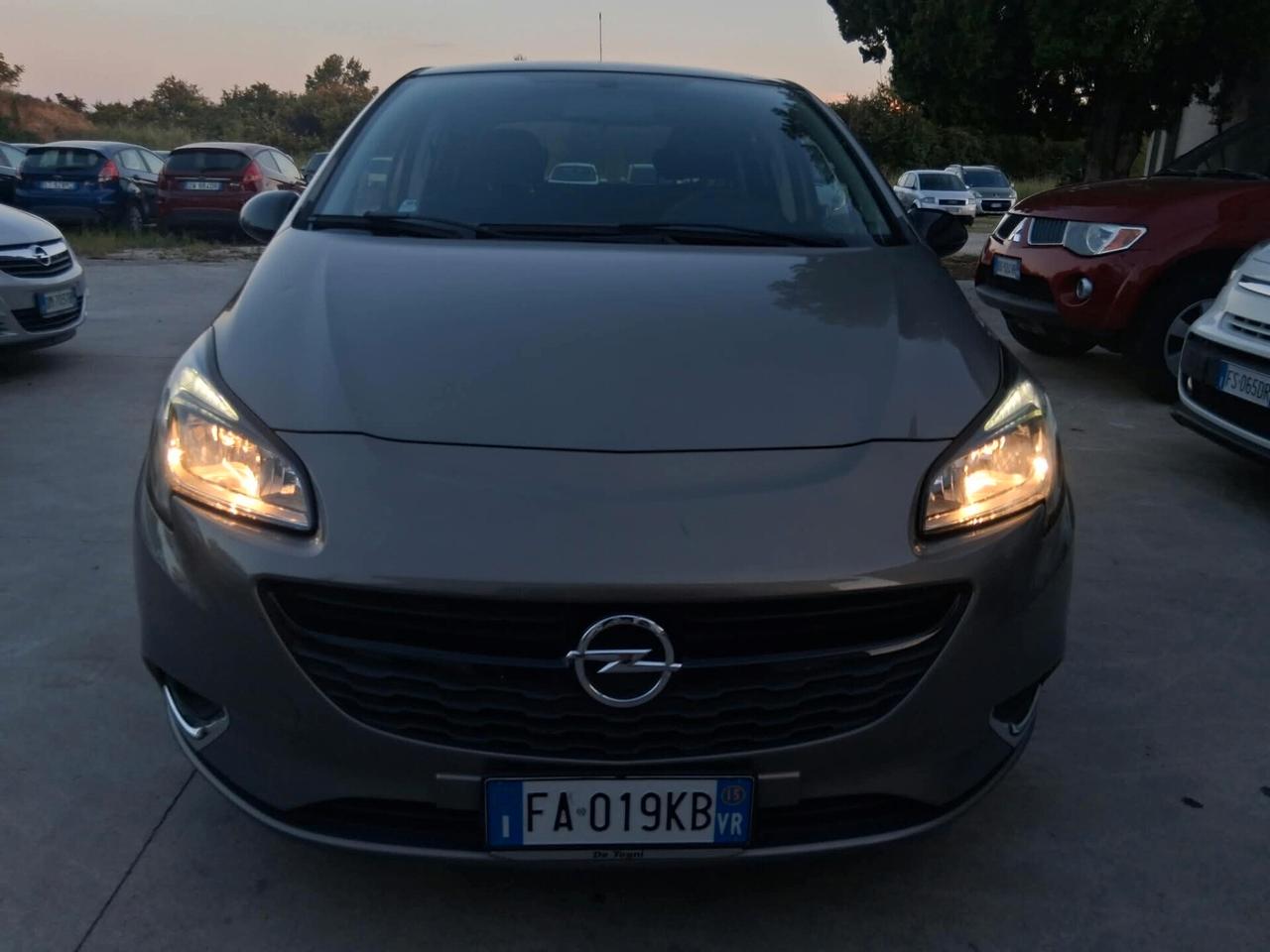 Opel Corsa 1.4 90CV GPL Tech 5 porte Cosmo
