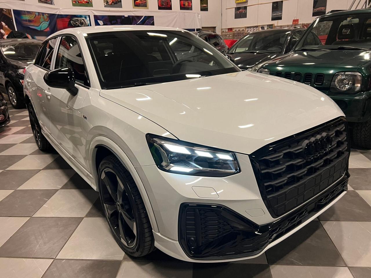 Audi Q2 30 TDI Identity Black - Veicolo Nuovo