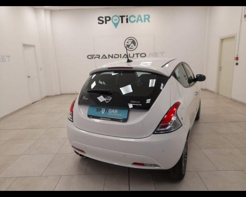 Lancia Ypsilon III 2021 1.0 firefly hybrid Gold s&s 70cv
