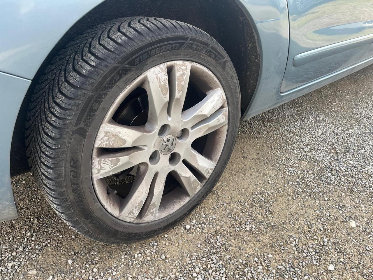 Peugeot 5008 1.6 HDi 110CV Féline