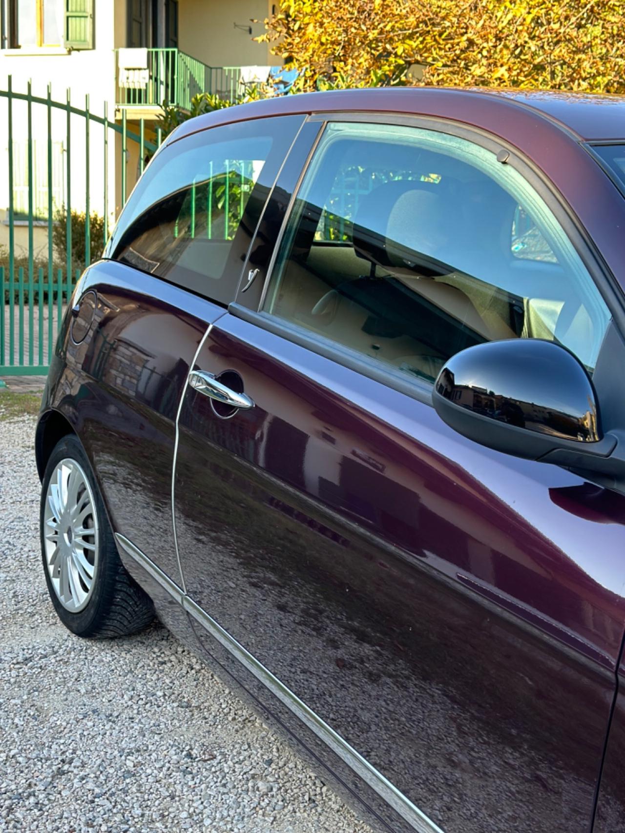 Lancia YPSILON 1.2 UNYCA NEOPAT KMCERT GARANZ