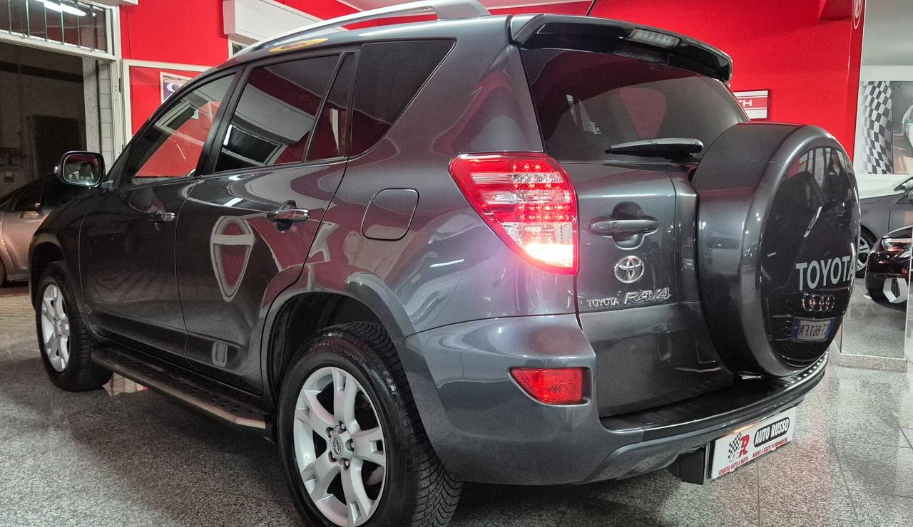 Toyota RAV 4 RAV4 2.2 D-4D 150 CV DPF Luxury