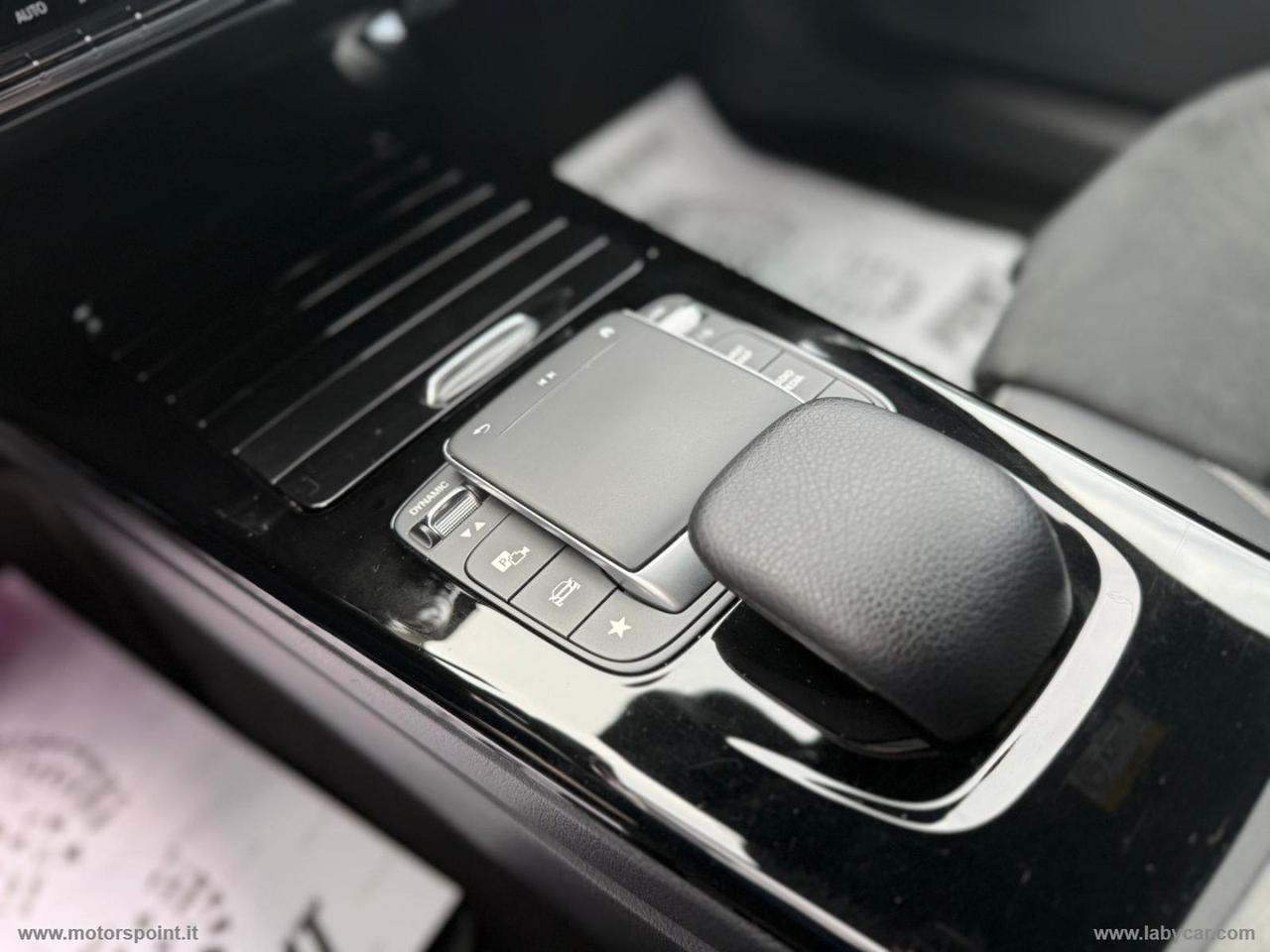 MERCEDES-BENZ A 180 d Automatic Premium NIGHT PACK LUCI