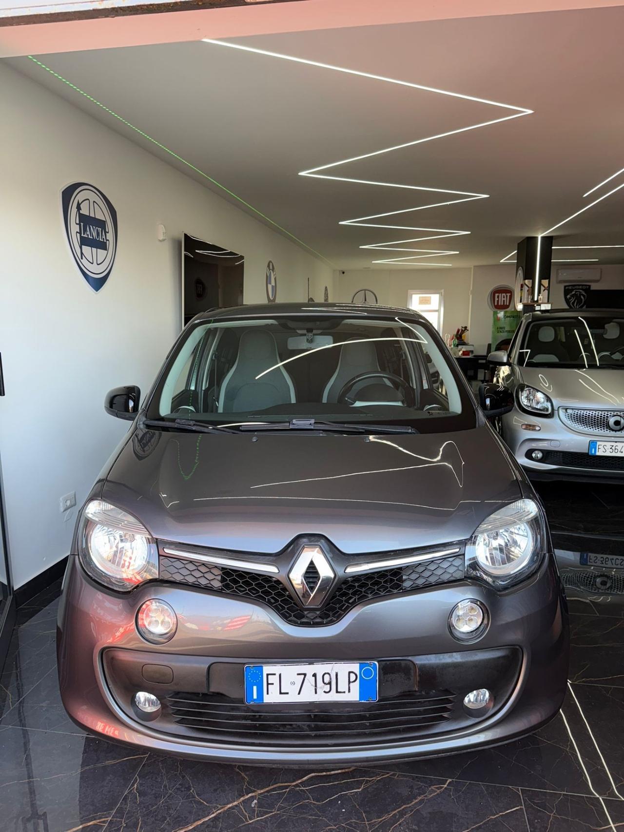 Renault Twingo SCe EDC Intens