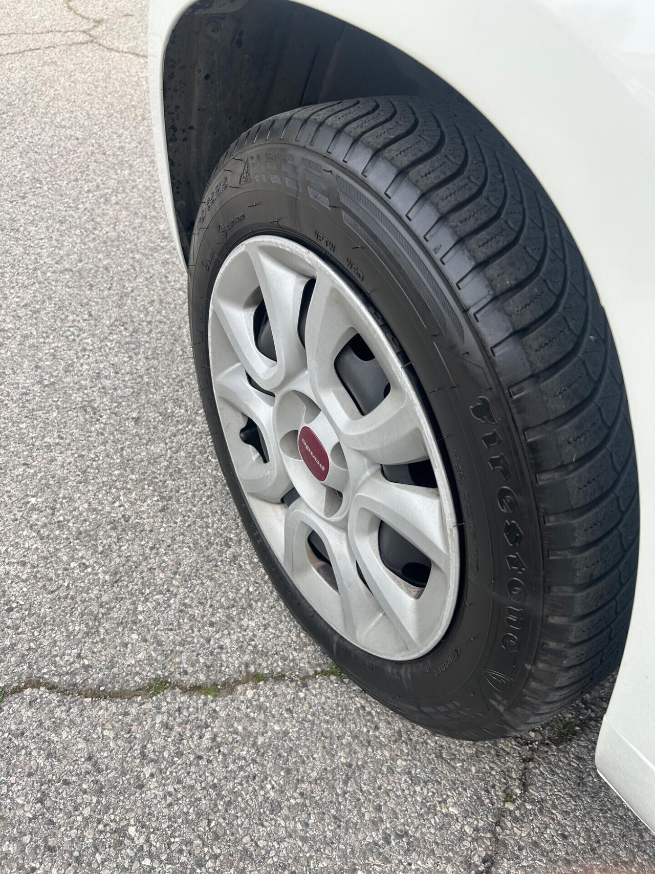 Fiat Panda 900 cc anno 2018 benzina, metano unica proprietaria pari al nuovo