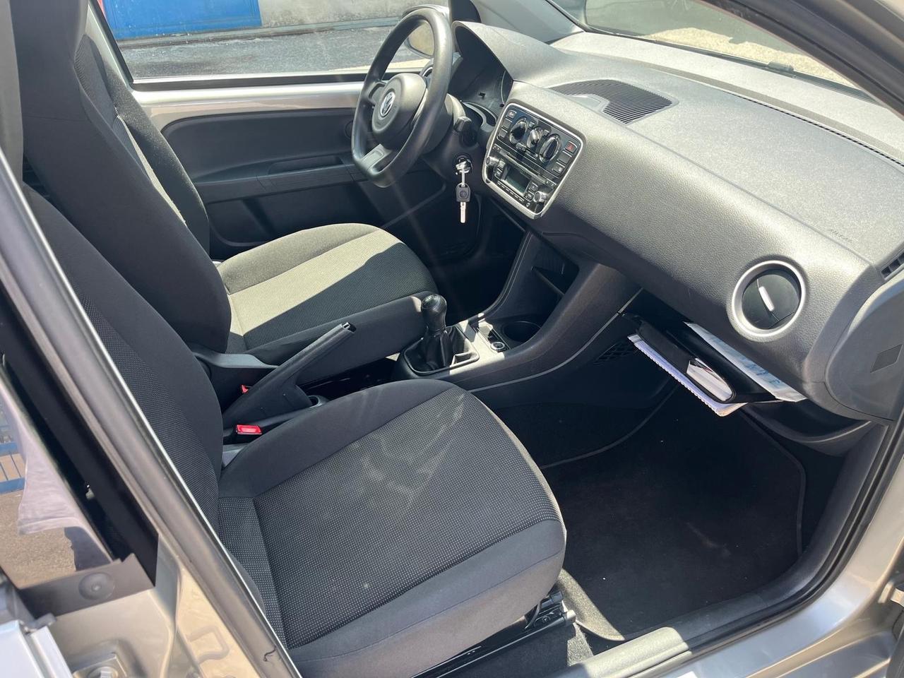 Volkswagen up -5 P-1.0 metano- full- 2015