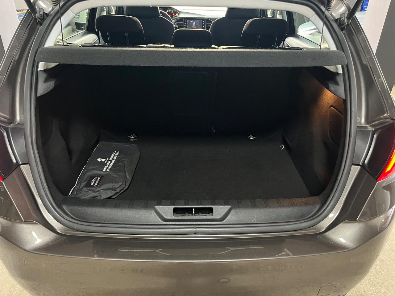 Peugeot 308 1.6 e-HDi 115 CV Stop&Start Allure