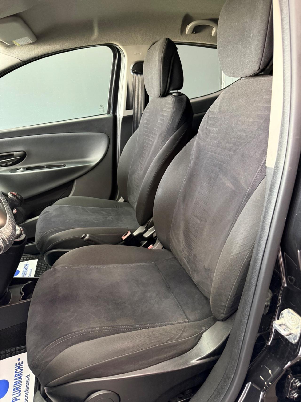 Lancia Ypsilon 1.2 Benzina 69 CV Platinum 2013