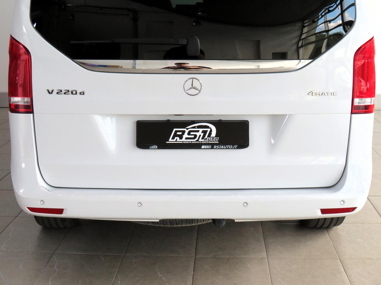 Mercedes-benz V 220 d Automatic 4Matic Premium Long