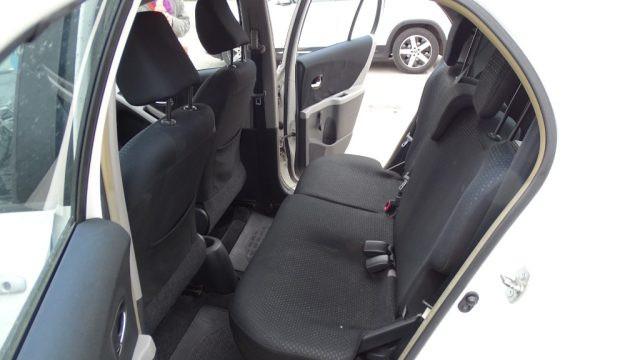 TOYOTA Yaris 1.300 100 cv, 5 porte, versione "Sol", Garanzia..