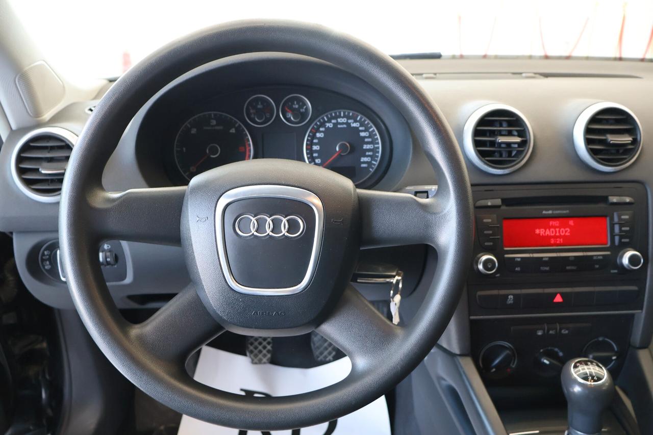 Audi A3 1.6 tdi Ambiente 90cv okneopatentati
