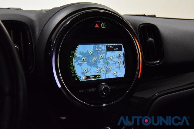 MINI Countryman 2.0 COOPER D AUTOMATICA NAVIGATORE FARI LED