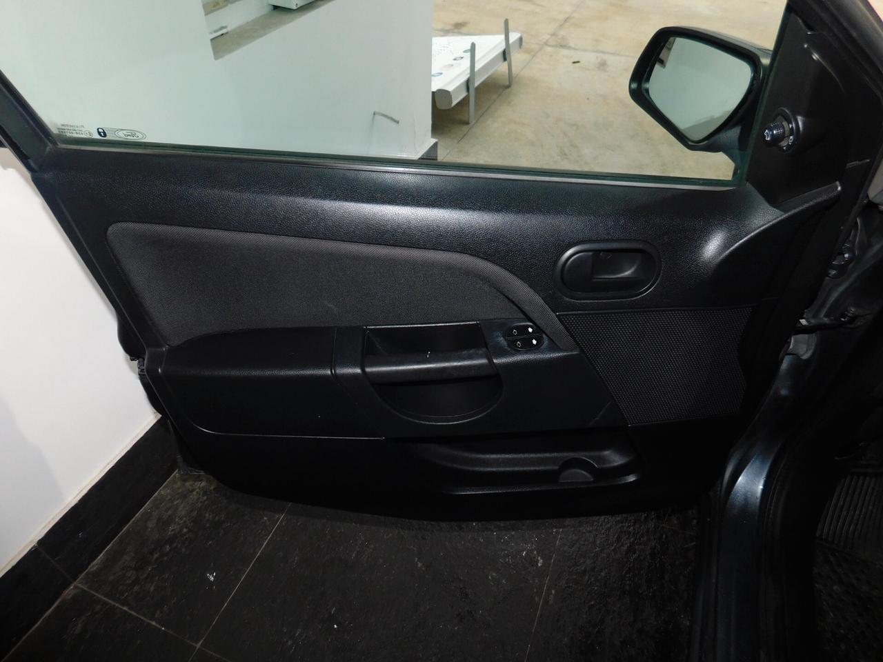 Ford Fiesta 1.4 TDCi 5p. Ghia