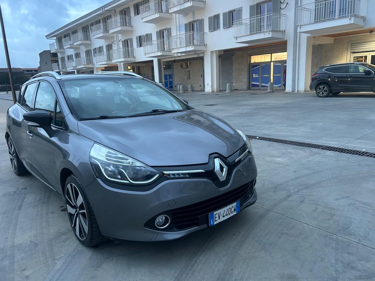 Renault Clio Sporter 1.5 dCi 8V 75CV costume National