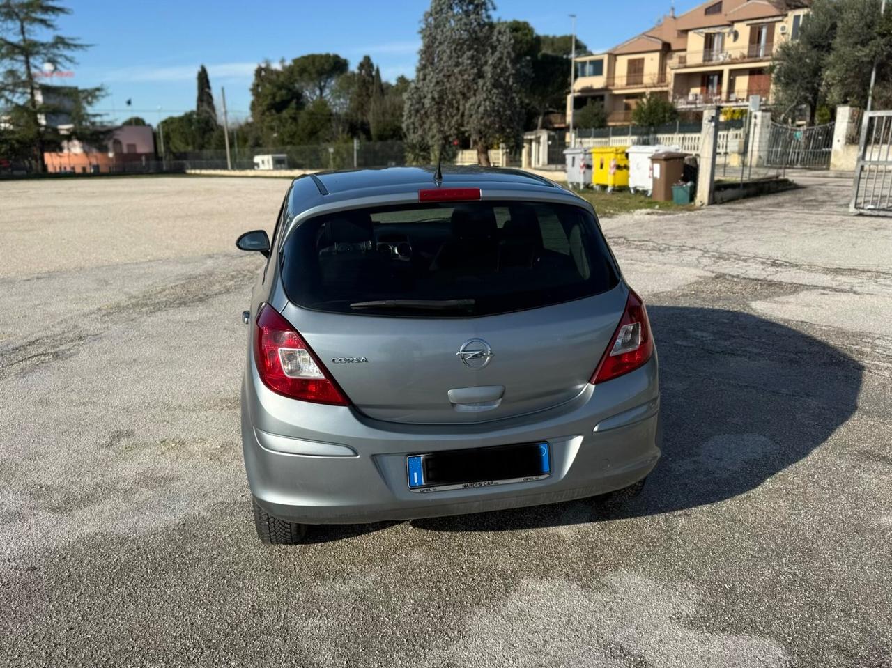 Opel Corsa 1.2 Benzina/Metano Neopatentati UNIPROPRI