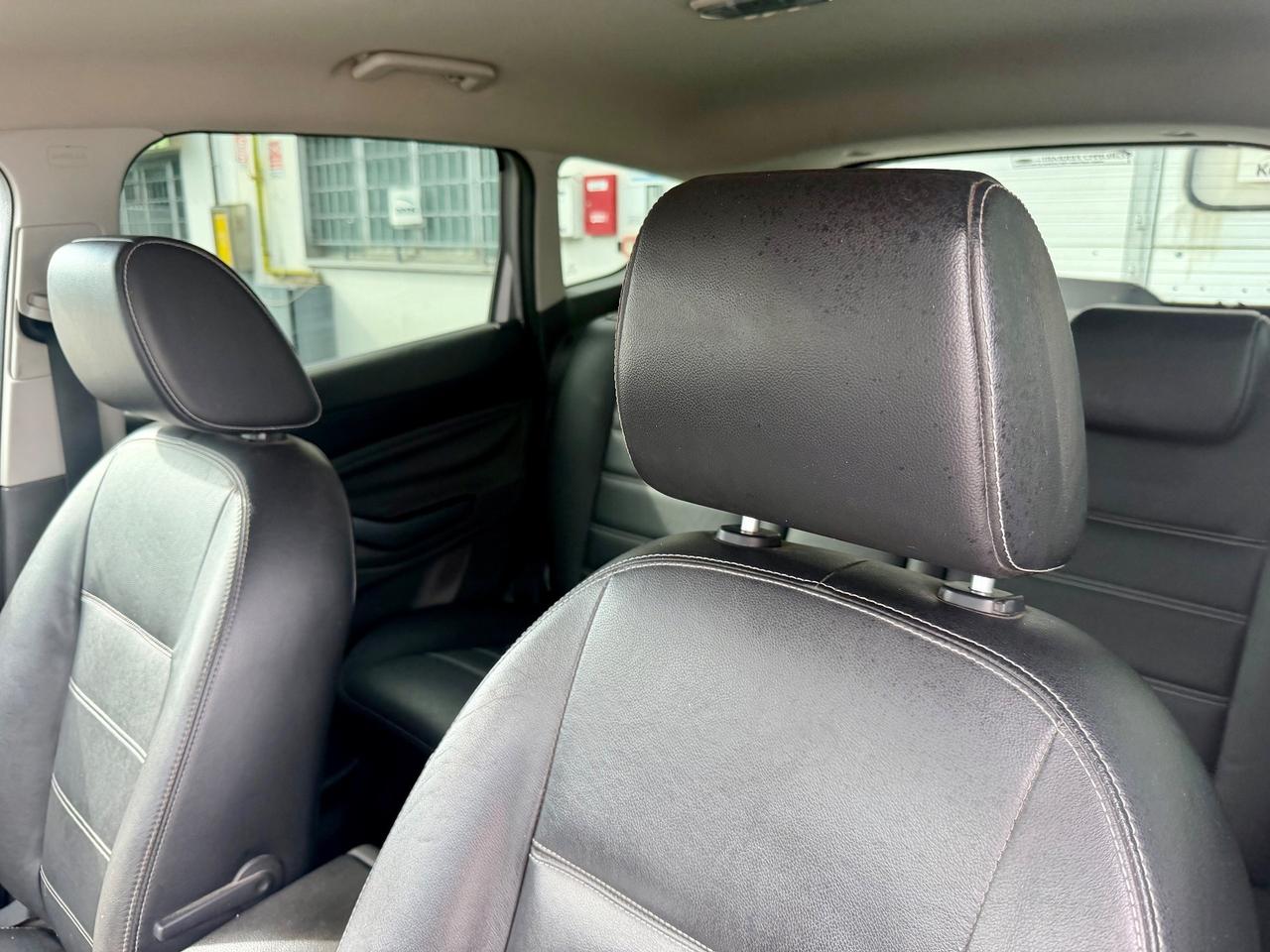 Ford Kuga 2.0d 4WD Titanium 2012 187.000km tagliandata