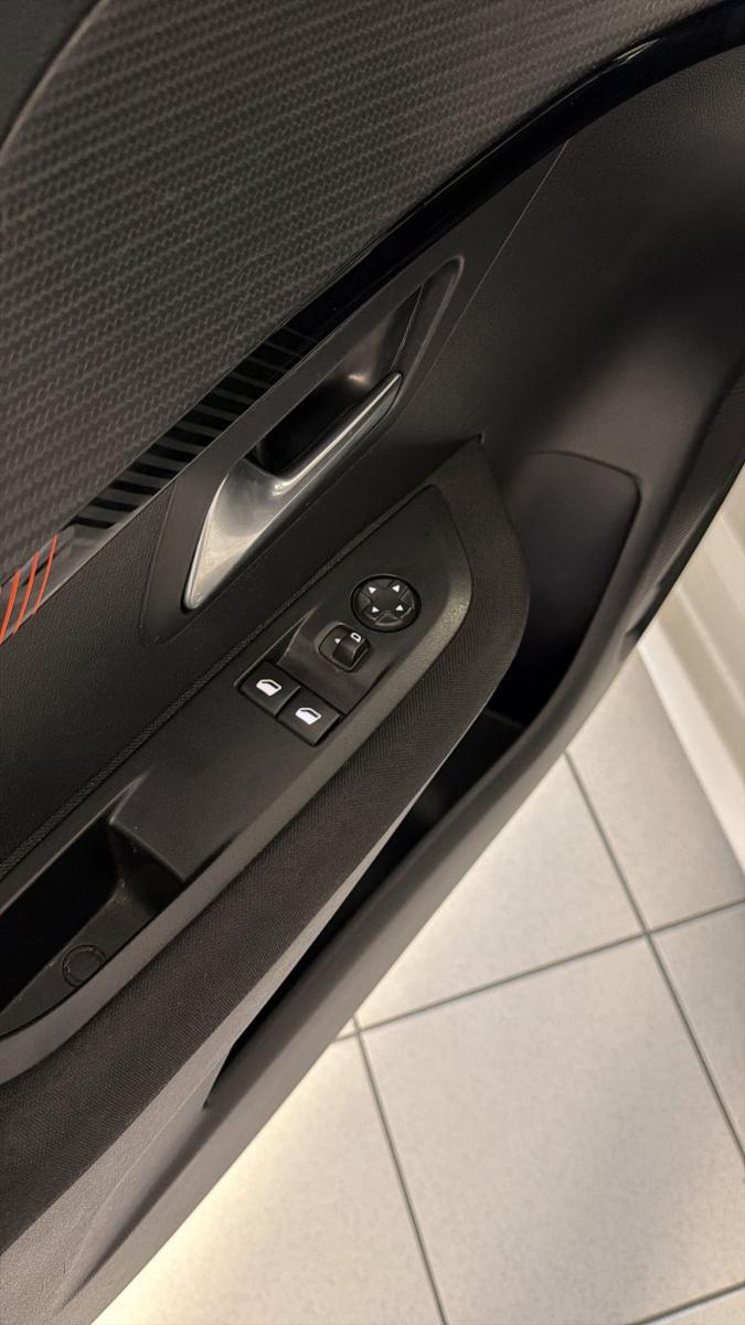 PEUGEOT - 208 - PureTech 75 S&S 5p. Active Pack