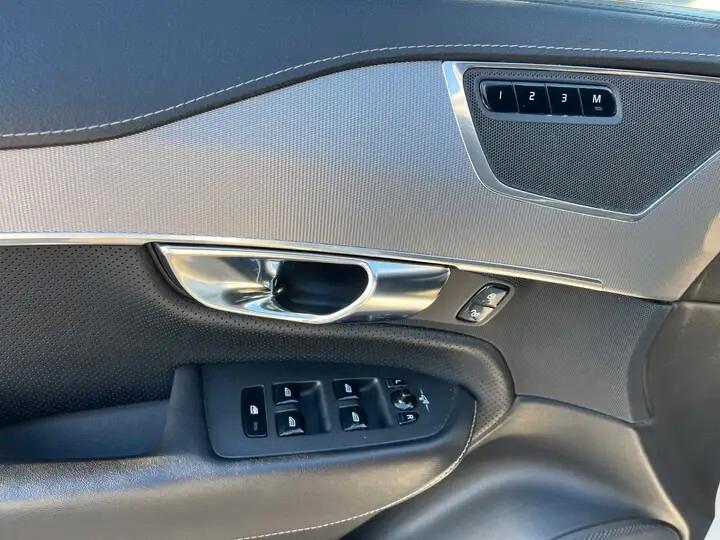 Volvo XC 90 XC90 D5 AWD Geartronic Inscription