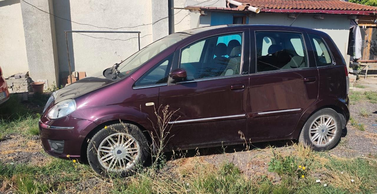 Lancia MUSA 1.4 Argento Ecochic GPL ok neopatentati