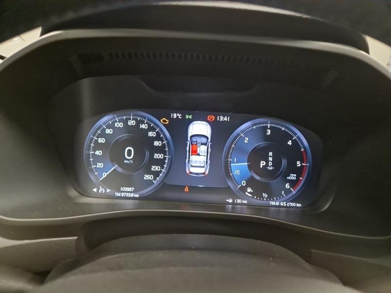 VOLVO XC40 D3 GEARTRONIC BUSINESS SUV