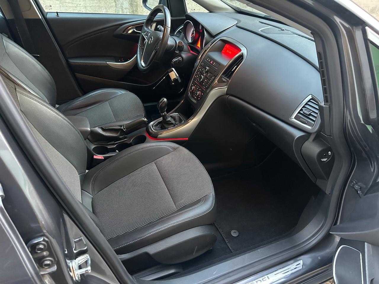 Opel Astra 1.7 CDTI 110CV Sports Tourer Cosmo